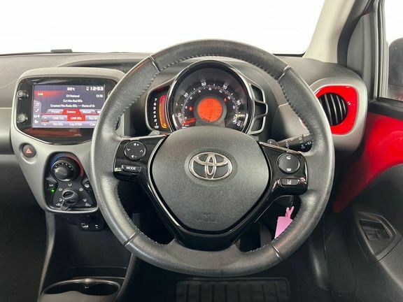 Toyota Aygo X X-play Red #7