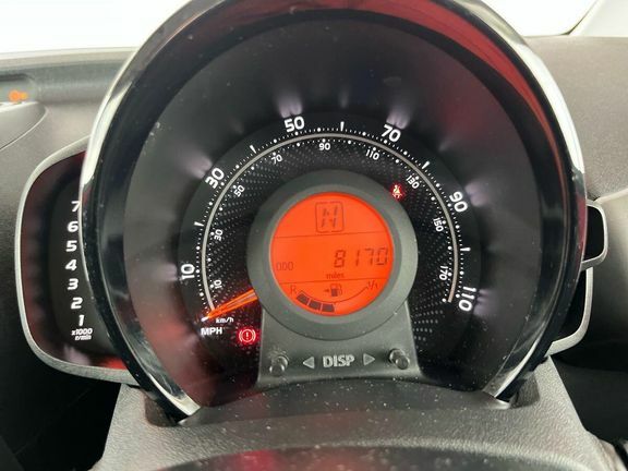 Toyota Aygo X X-play Red #11