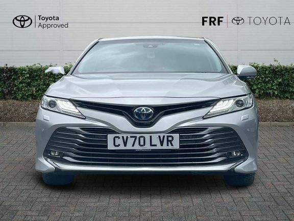 Toyota Camry Design White #21