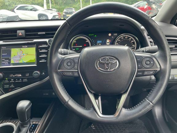Toyota Camry Design White #7
