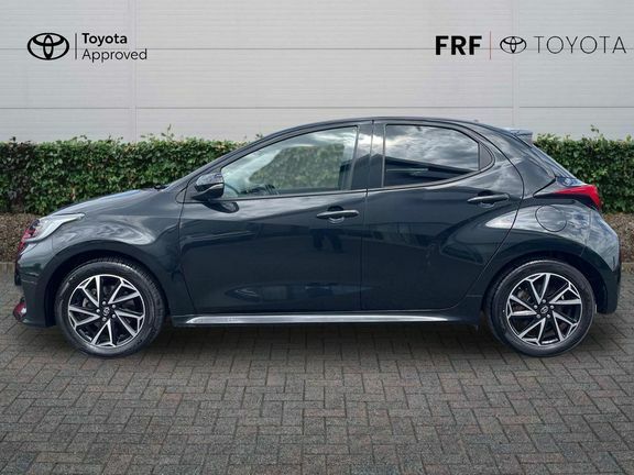 Toyota Yaris Icon  #24