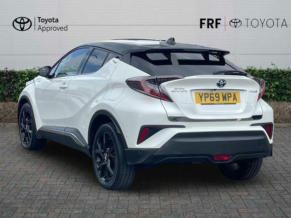 Toyota C-Hr 1.8 Vvt-h Dynamic Cvt Euro 6 Ss White #4