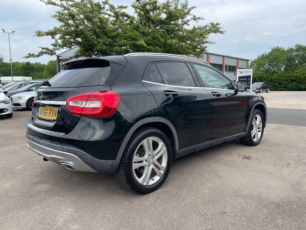 Mercedes-Benz GLA Class 2.1 Gla200d Sport Euro 6 S S AV66RXM Black #4