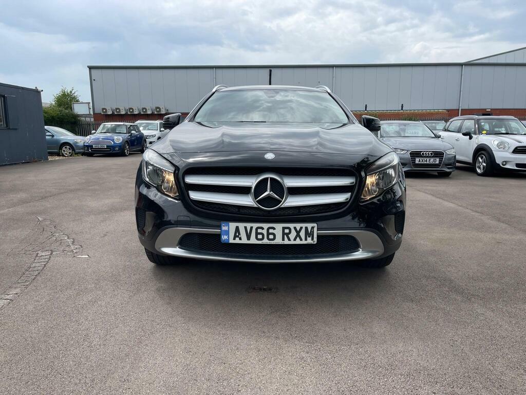 Mercedes-Benz GLA Class 2.1 Gla200d Sport Euro 6 S S AV66RXM Black #2