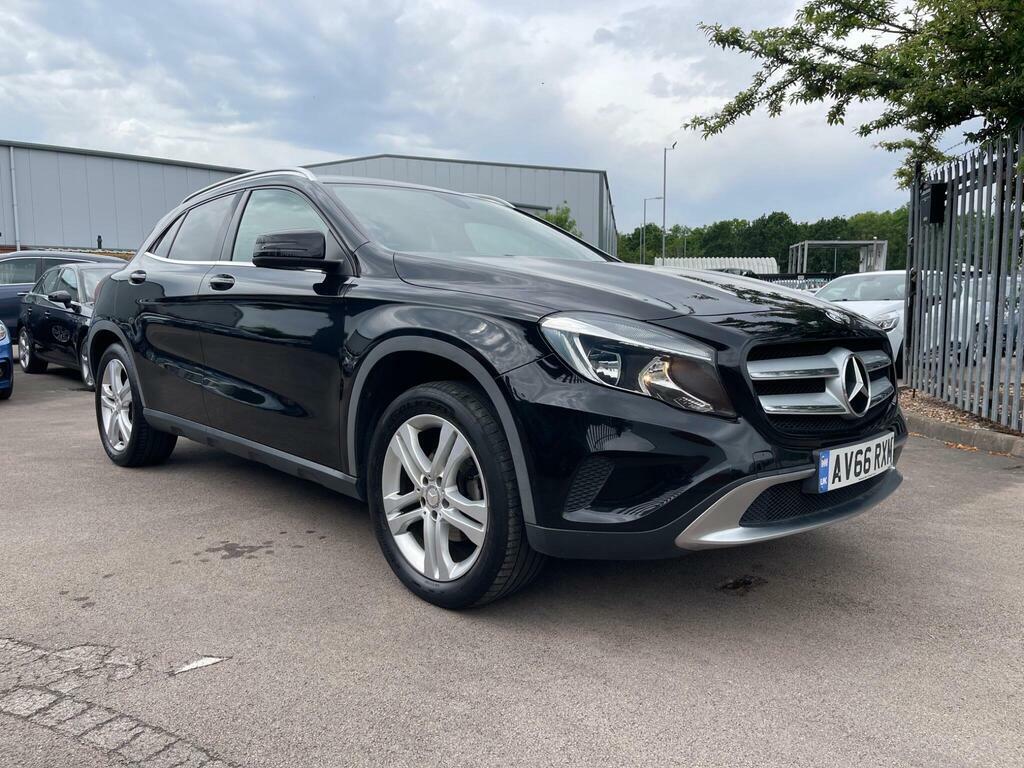 Mercedes-Benz GLA Class 2.1 Gla200d Sport Euro 6 S S Black