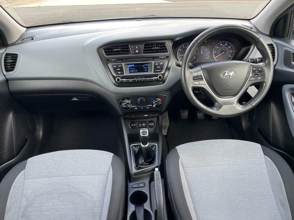 Hyundai I20 1.4 Se Hatchback Brown #14