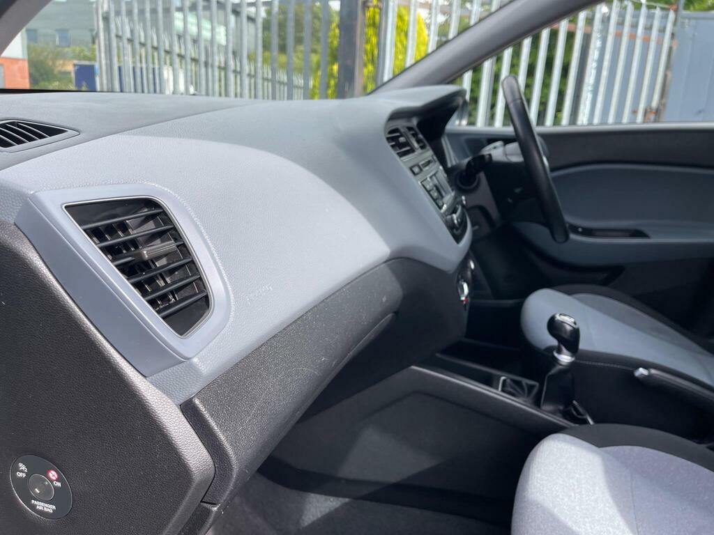 Hyundai I20 1.4 Se Hatchback Brown #15