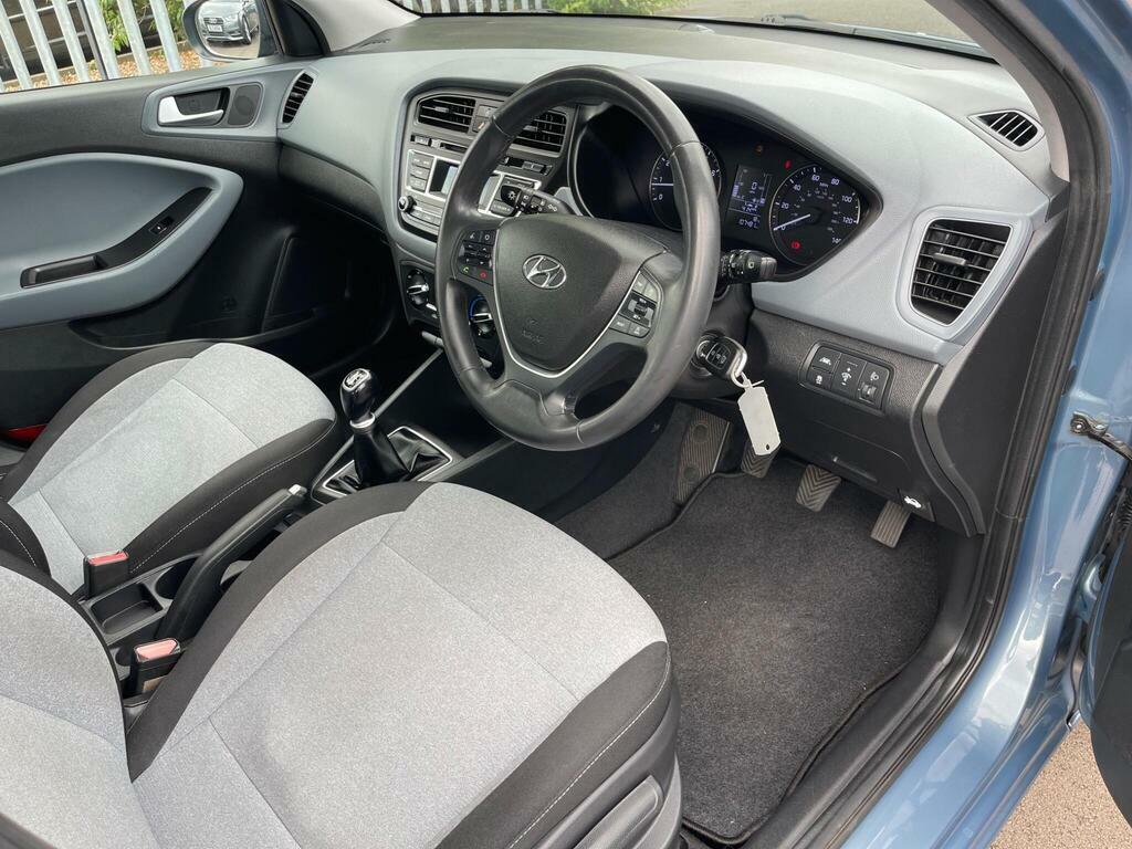 Hyundai I20 1.4 Se Hatchback Brown #9