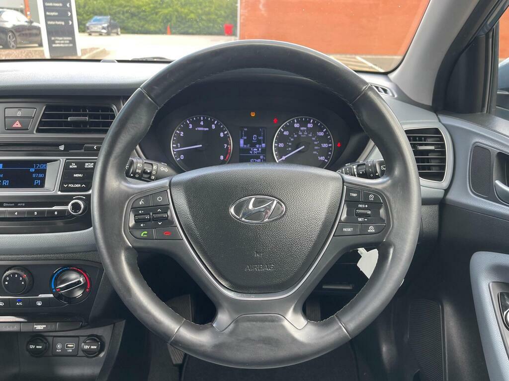 Hyundai I20 1.4 Se Hatchback Brown #21