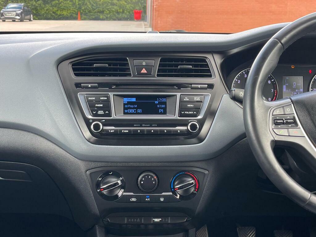 Hyundai I20 1.4 Se Hatchback Brown #30