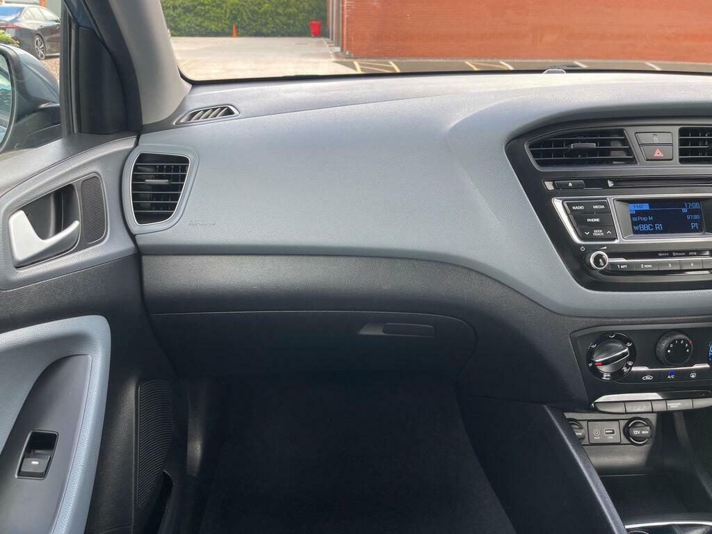 Hyundai I20 1.4 Se Hatchback Brown #22