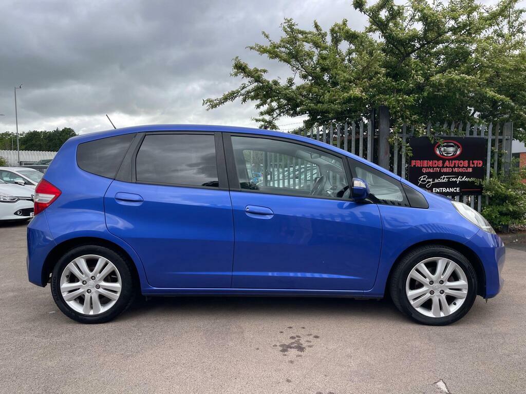 Honda Jazz 1.4 I-vtec Es Plus Cvt Euro 5 AY14OKT Blue #4