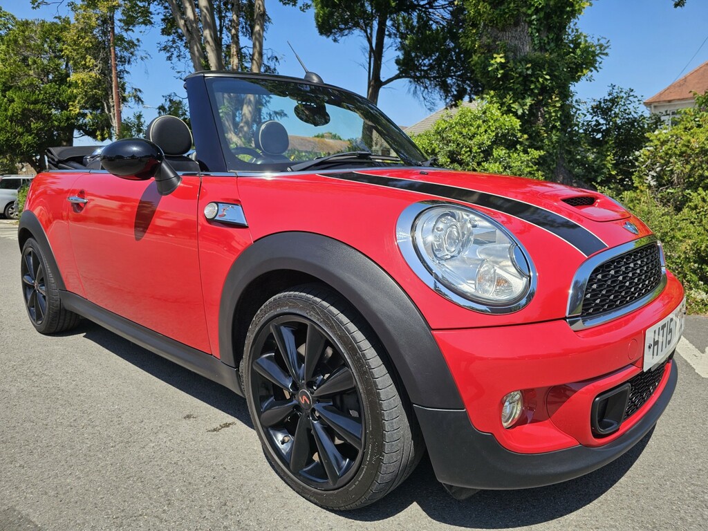 Mini Convertible 1.6 Cooper S Convertible 2015 HT15YZS Red #4