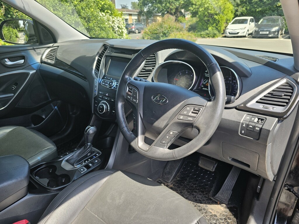 Hyundai Santa Fe  White #12