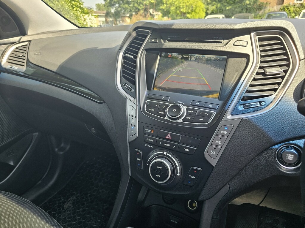 Hyundai Santa Fe  White #23