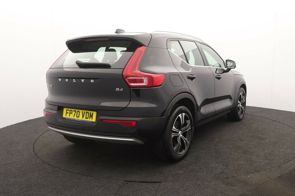 Volvo XC40 2.0 B4p Mild Hybrid Inscription Pro Black #3
