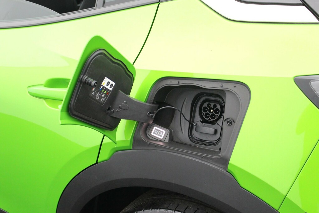Vauxhall Mokka-e 100Kw Elite Premium 50Kwh YE72FPA Green #5