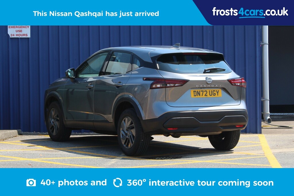 Nissan Qashqai 1.3 Dig-t Mhev Acenta Premium DN72UGY Grey #2