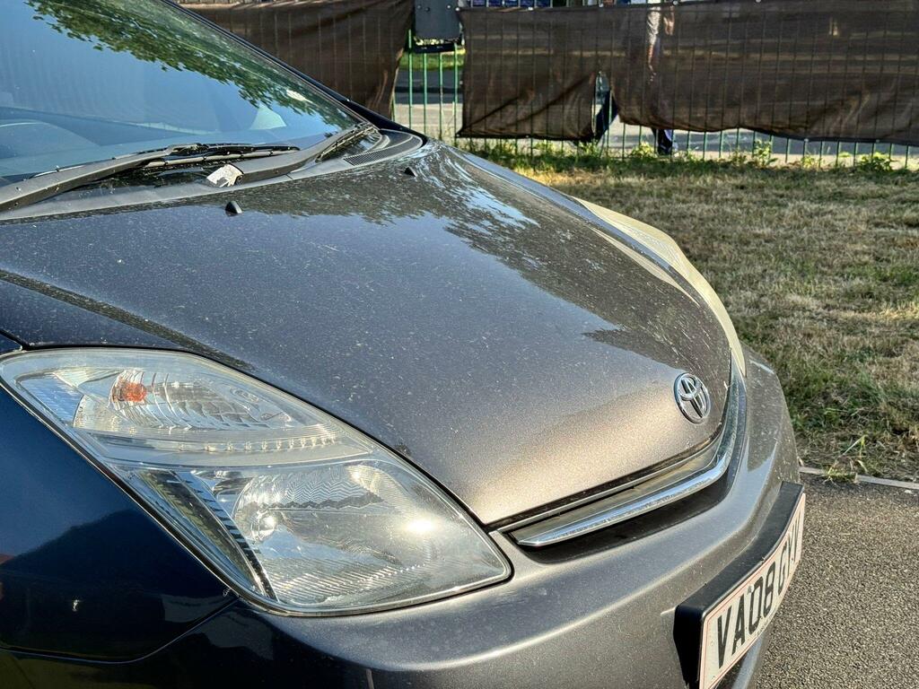 Toyota Prius Hatchback Black #8