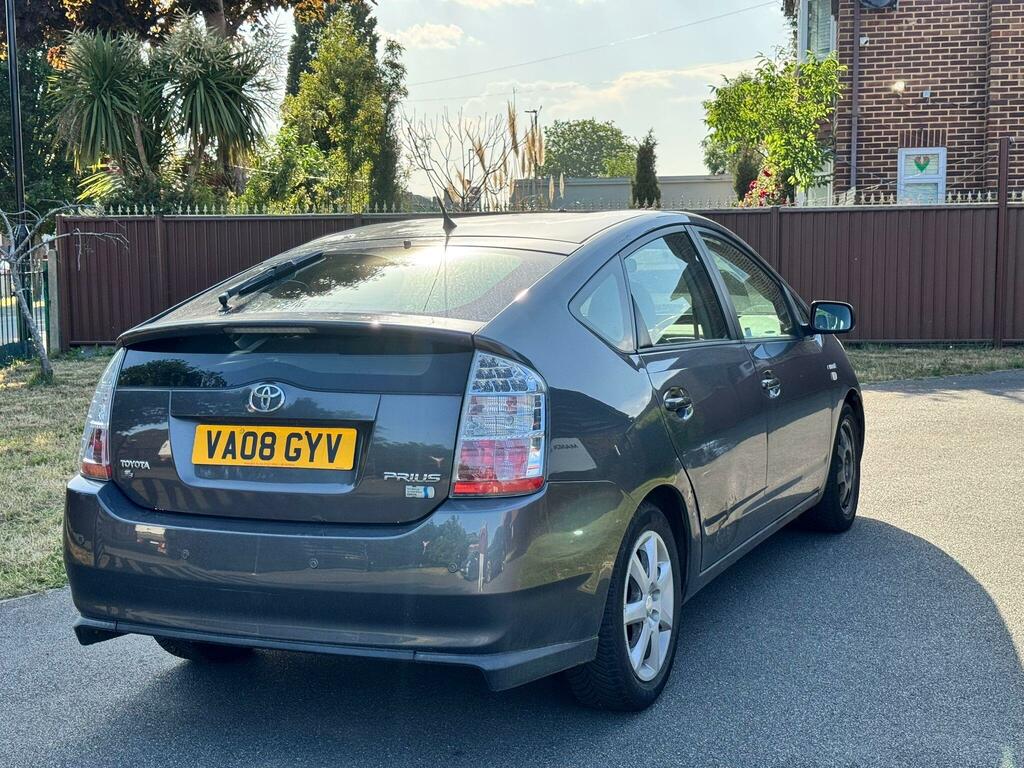 Toyota Prius 1.5 T3 Cvt Grey