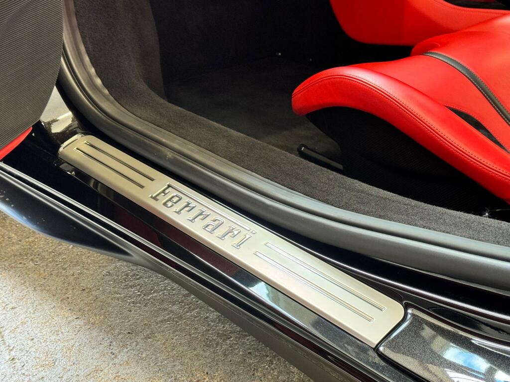 Ferrari F8 Spider F8 Spider S-a Red #18