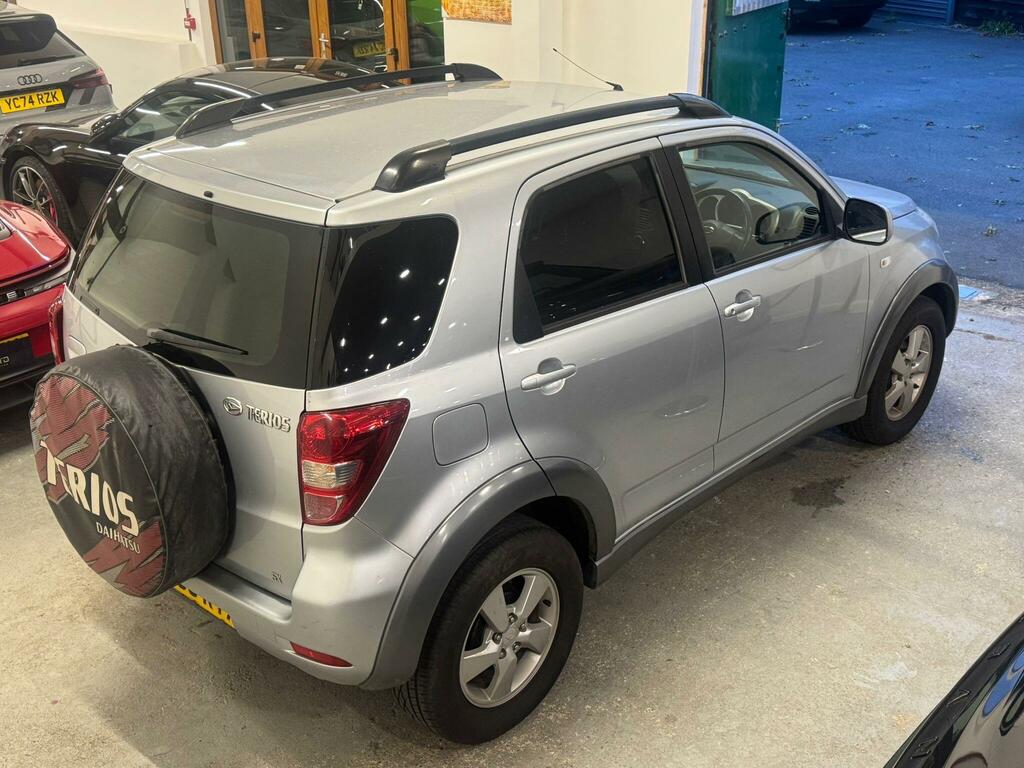 Daihatsu Terios 1.5 Se Red #7
