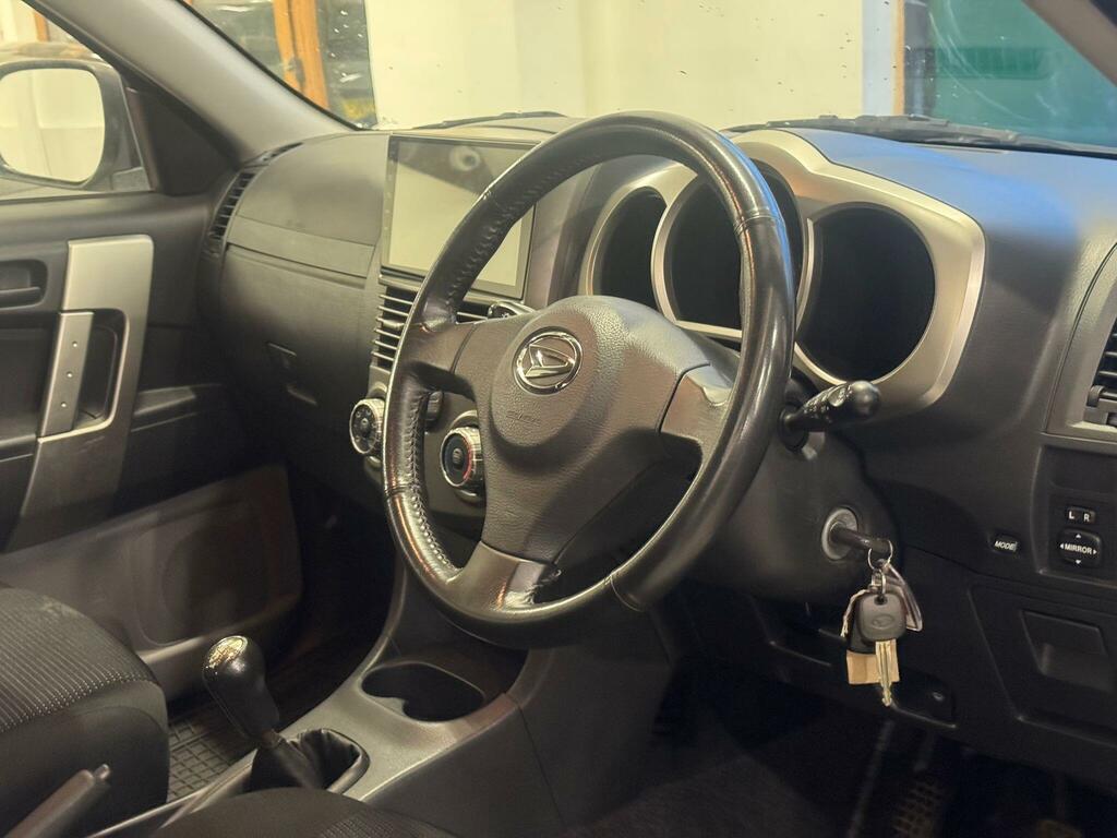 Daihatsu Terios 1.5 Se Red #9