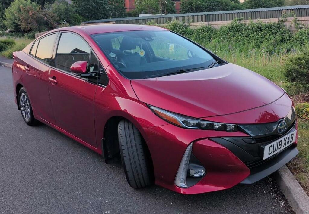 Toyota Prius Excel CU18XAB Red #4