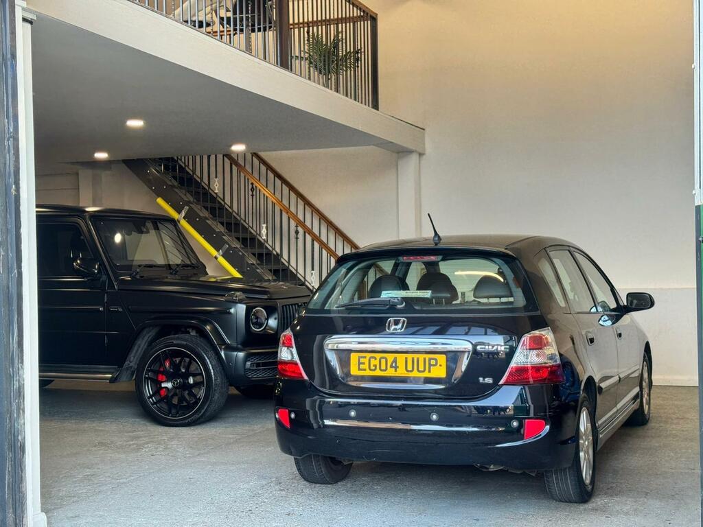 Honda Civic 1.6 I-vtec Executive Black