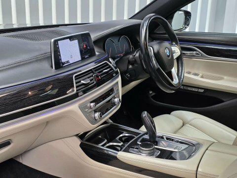 BMW 7 Series Automatic Black #8