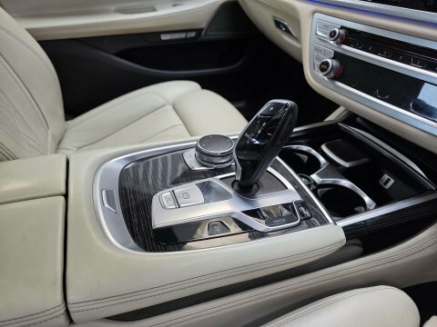 BMW 7 Series Automatic Black #11