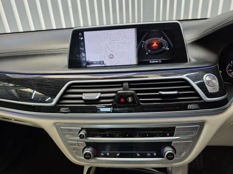 BMW 7 Series Automatic Black #30