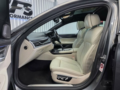 BMW 7 Series Automatic Black #39