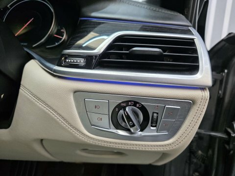 BMW 7 Series Automatic Black #29