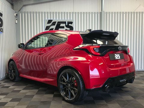 Toyota Yaris 2020 70 1.6T Red #4