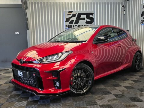 Toyota Yaris 2020 70 1.6T Red #3