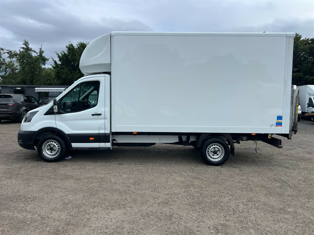 Ford Transit Custom 2.0 Ecoblue 130Ps Chassis Cab Chassis Cab M White