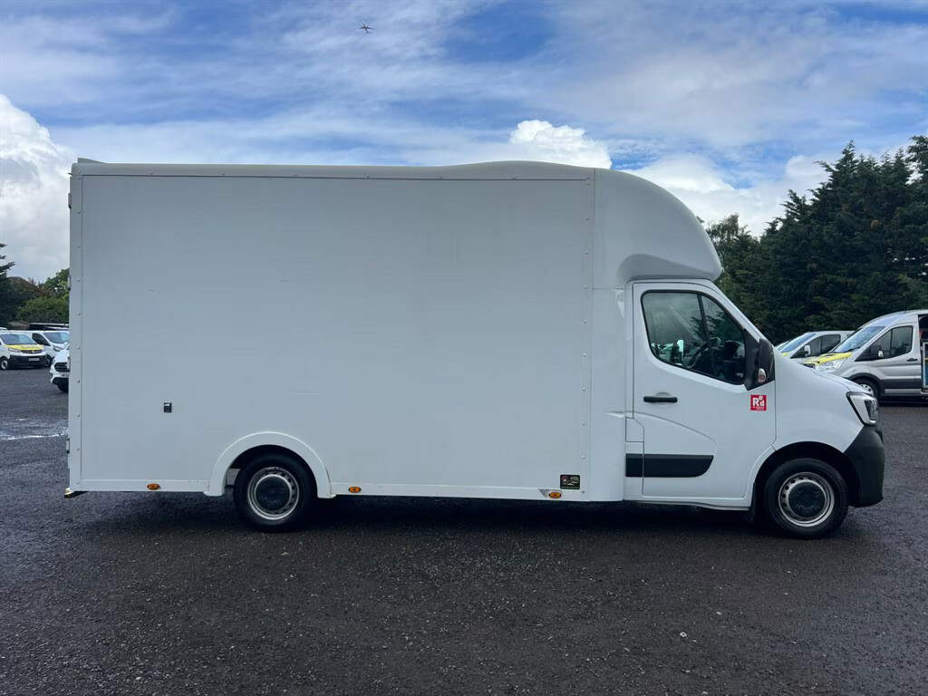 Renault Master Lm35 Blue Dci 135 Start Medium Roof Van Grey #4