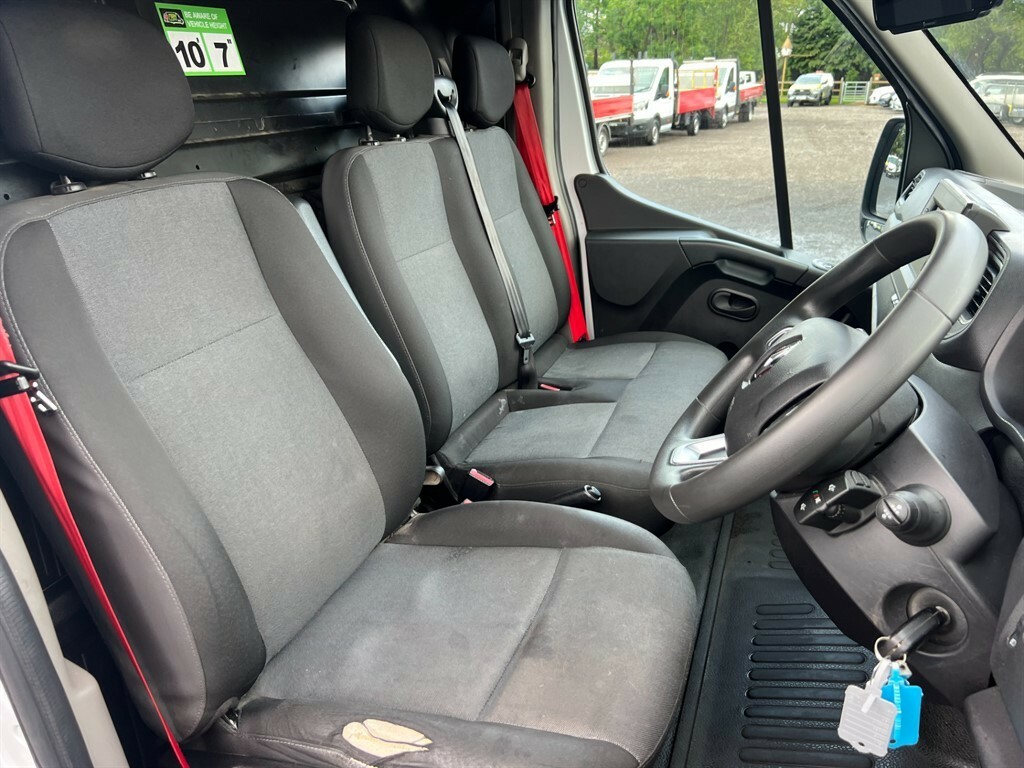 Renault Master Lm35 Blue Dci 135 Start Medium Roof Van Grey #12