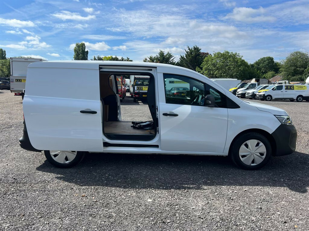 Nissan TOWNSTAR 90Kw Acenta Van 45Kwh Panel Van White #4