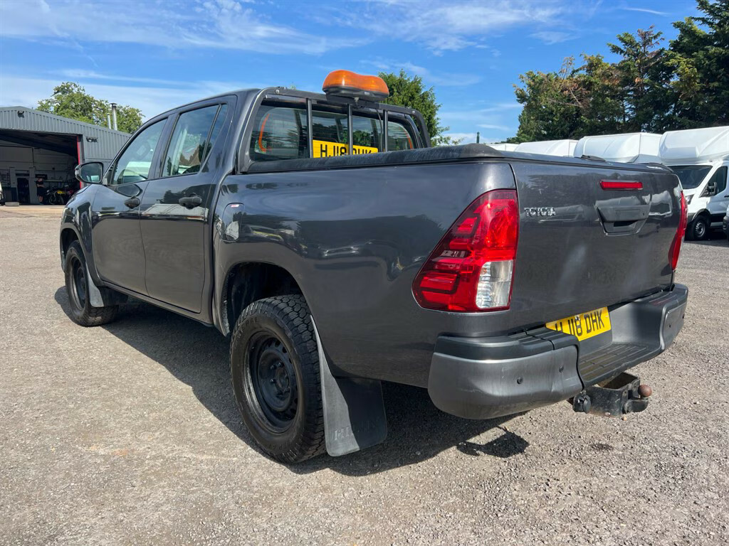 Toyota HILUX Active D Cab Pick Up 2.4 D-4d Pick Up Manua Grey #3