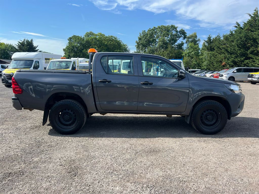 Toyota HILUX Active D Cab Pick Up 2.4 D-4d Pick Up Manua Grey #6