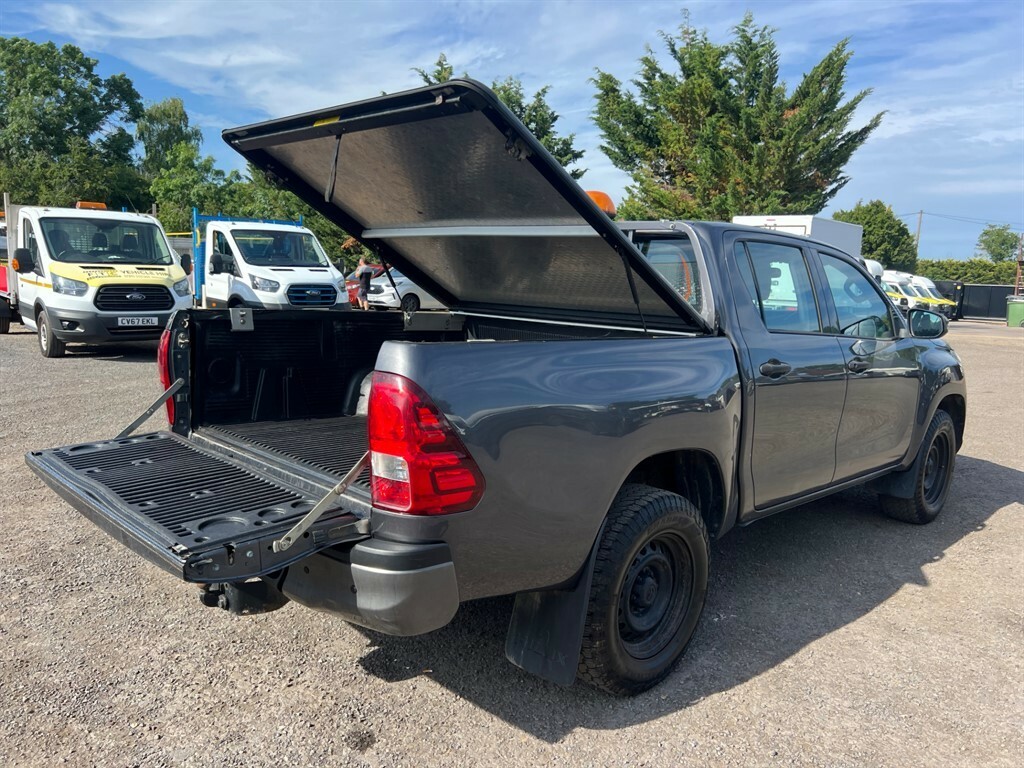 Toyota HILUX Active D Cab Pick Up 2.4 D-4d Pick Up Manua Grey #4