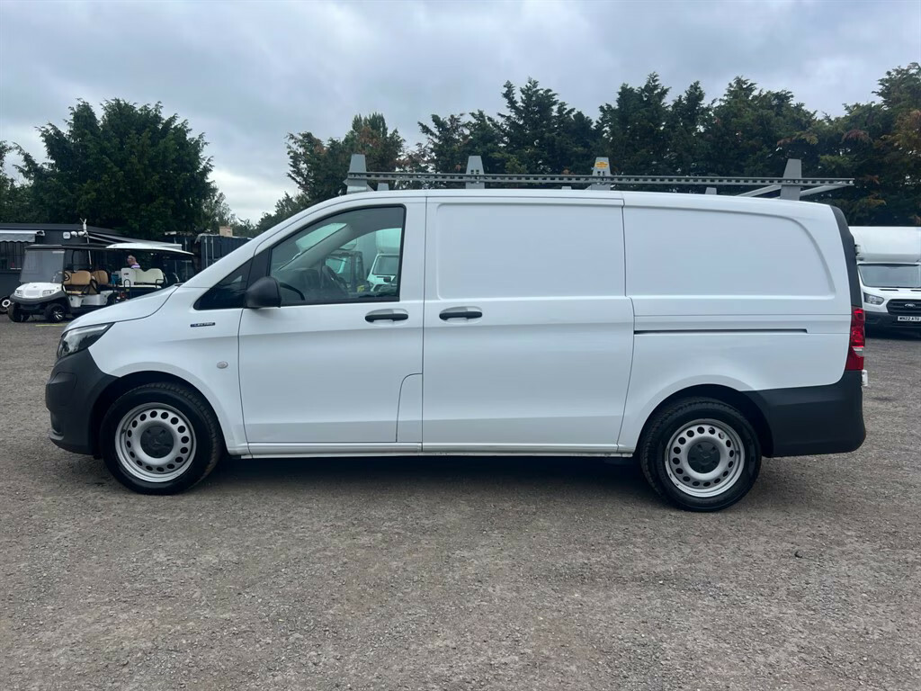 Mercedes-Benz eVito Evito Progressive L2 Grey #4