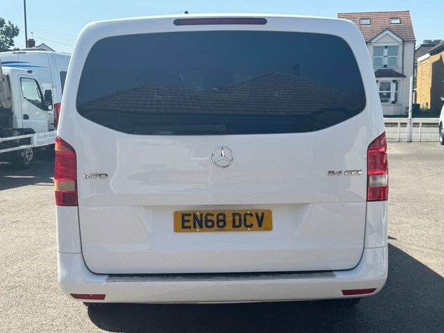 Mercedes-Benz Vito 114 Cdi Bluetec Crew White #6