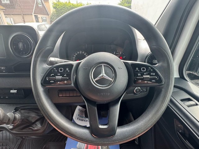 Mercedes-Benz Sprinter 315Cdi Progressive L3 Rwd 2.0L Single Curtainside White #12