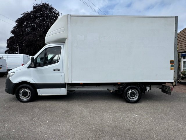 Mercedes-Benz Sprinter 314 Cdi Luton Van White #4