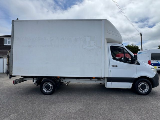 Mercedes-Benz Sprinter 314 Cdi Luton Van White #5
