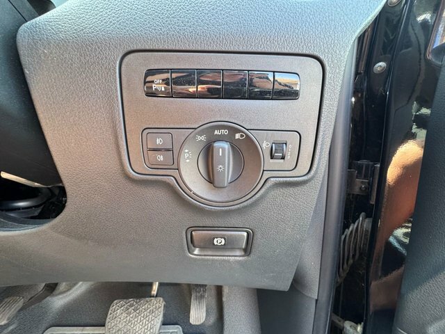 Mercedes-Benz Vito Mpv White #20