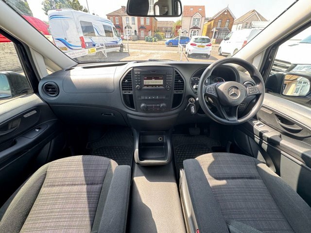Mercedes-Benz Vito Mpv White #22